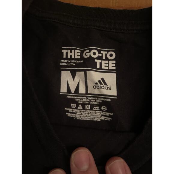 Adidas Classic Three Stripe Logo Med Black The Go-To Tee Shirt Football Desig - Picture 3 of 7